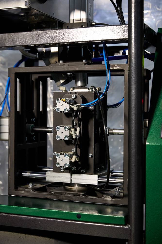 Полуавтомат Concept 2000 - выдув ПЭТ-тары