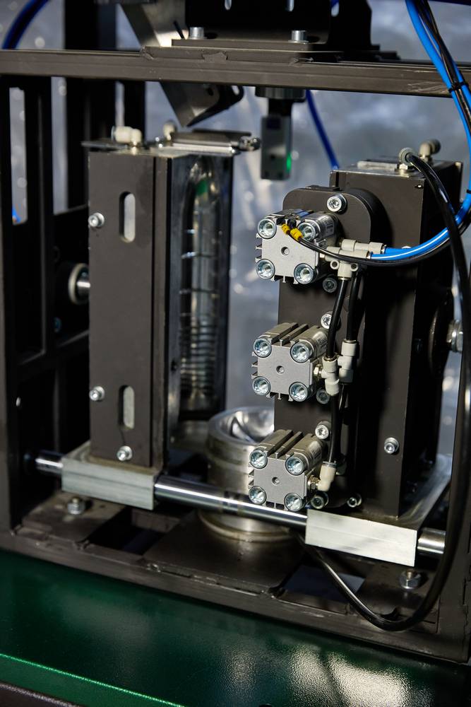 Аппарат ПЭТ цена - Concept 2000 - станок выдува ПЭТ-тары